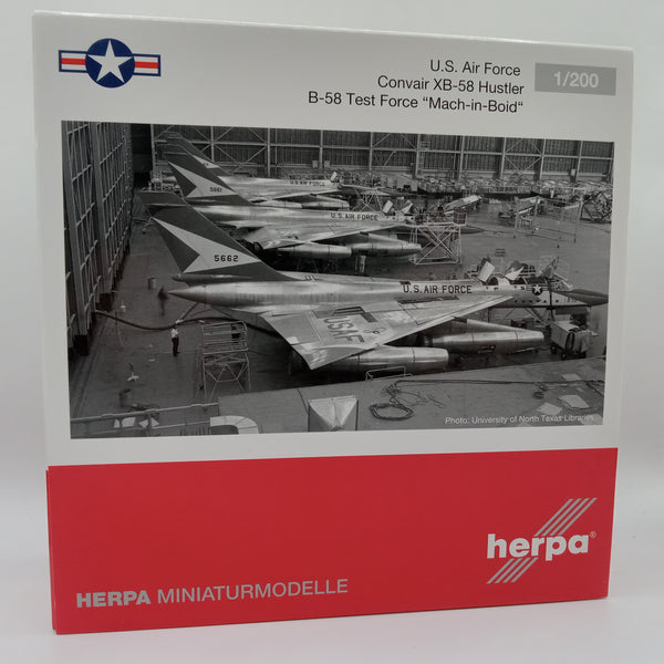 HE573160 HERPA USAF XB-58A Hustler Test Aircraft 1:200 Scale Die-cast Airplane Model.
