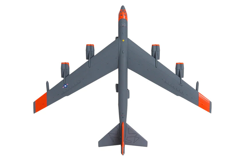 herpa b-52 airplane model