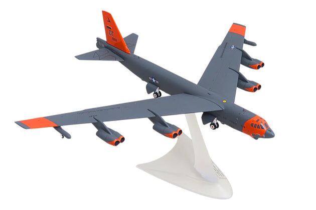 HERPA B-52H airplane model