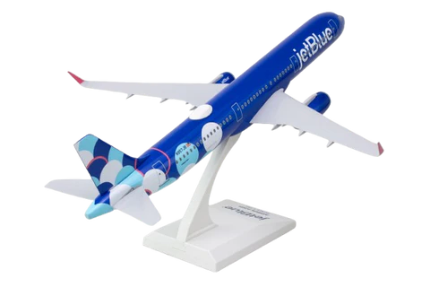 Model airplane with JetBlue branding on a white background