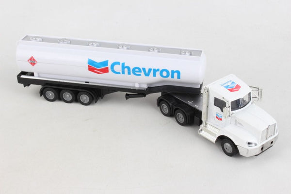 GW182006 CHEVRON TANKER TRUCK 1/50 with pull back action.