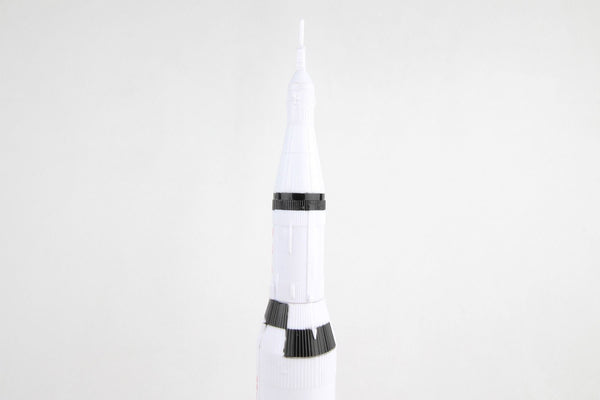 NR20405D Daron Space Adventure Saturn V Rocket Model.