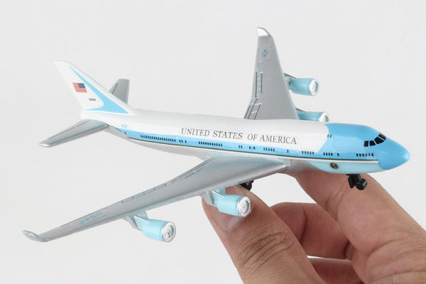 RT5734 Daron Air Force One 747 Single Plane Model.