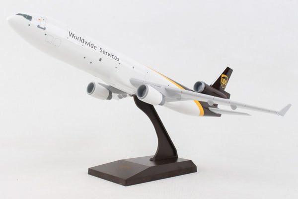 SKR1086 Skymarks UPS MD-11 1/200 Scale Airplane Display Model