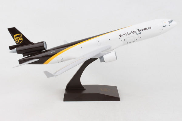 SKR1086 Skymarks UPS MD-11 1/200 Scale Airplane Display Model